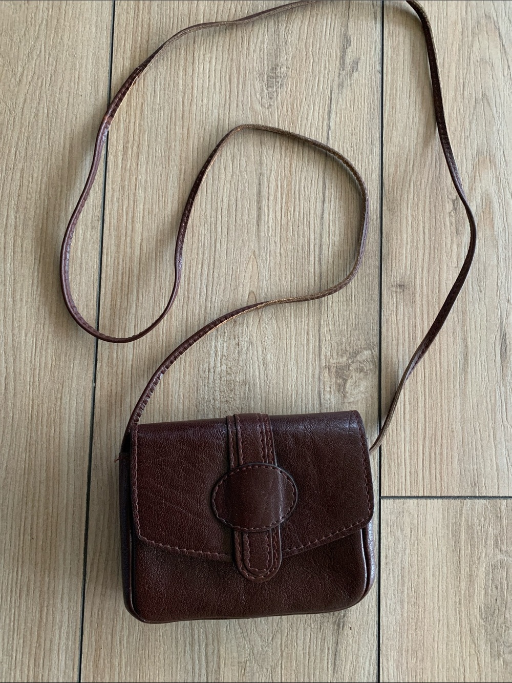 CoastalCore Leather Crossbody Bag that fit on your belt